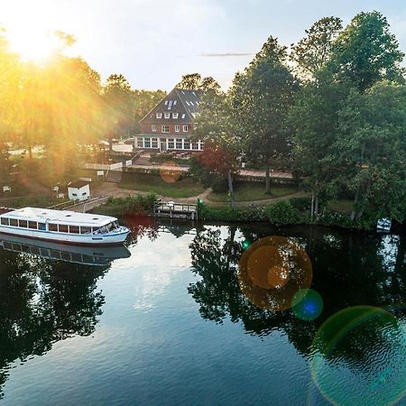 Lake House Plon Bagian luar foto