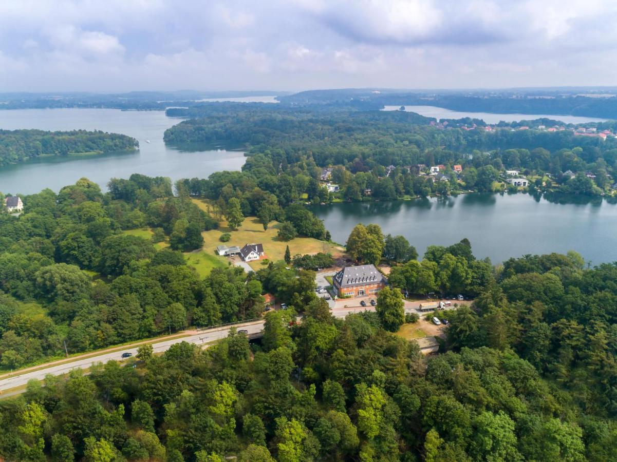 Lake House Plon Bagian luar foto